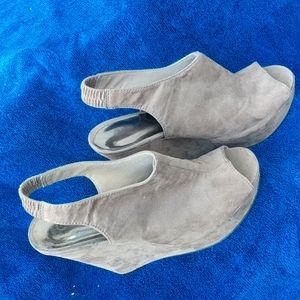 Carlos Santana wedges